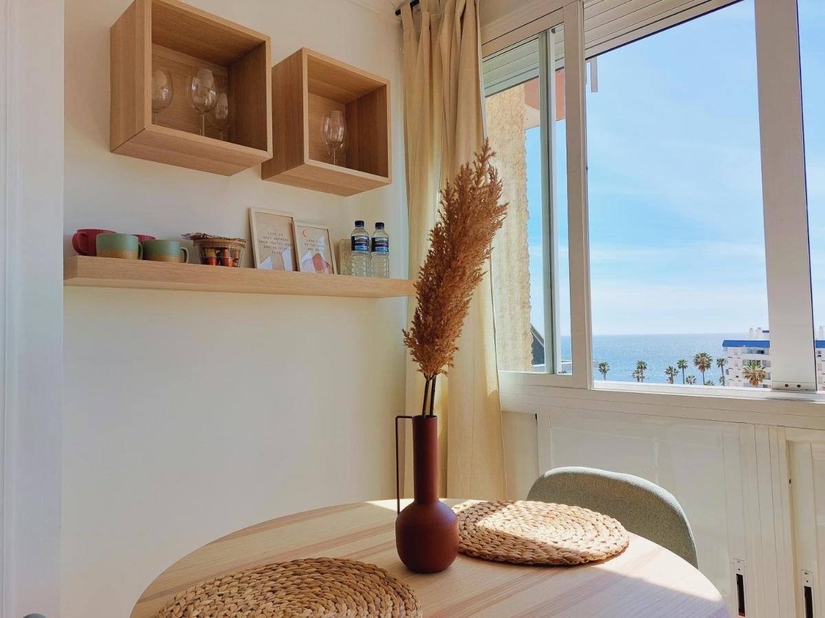 Nice And Cozy Studio At The Beachfront Benalmádena Exteriör bild